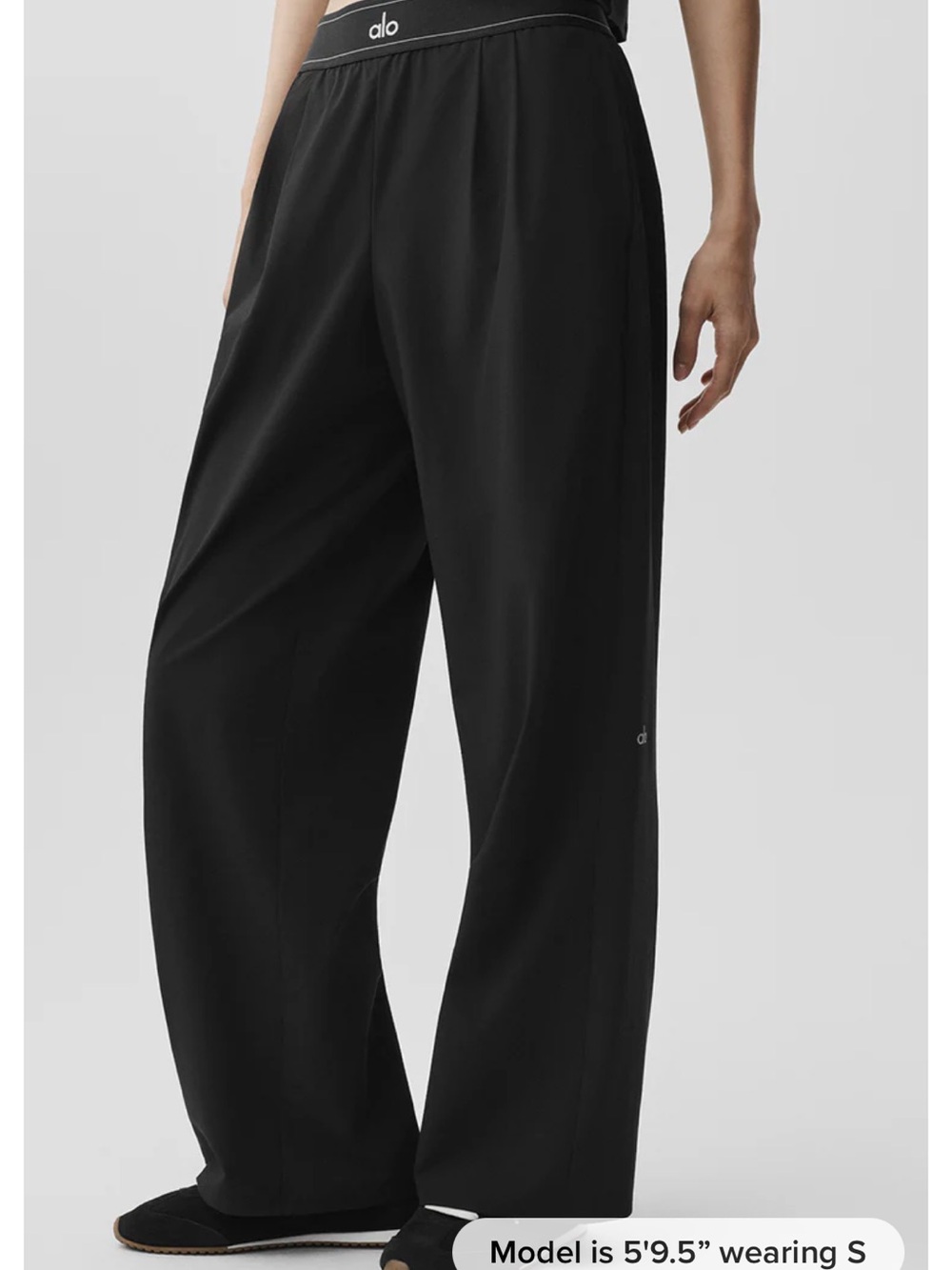 ALO Yoga Women’s Black Wide-Leg Performance Joggers - Picture 2 of 3